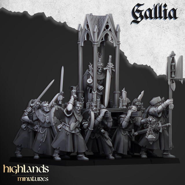 Highlands Miniatures Grail Pilgrims With Reliquiary - BrodaForge